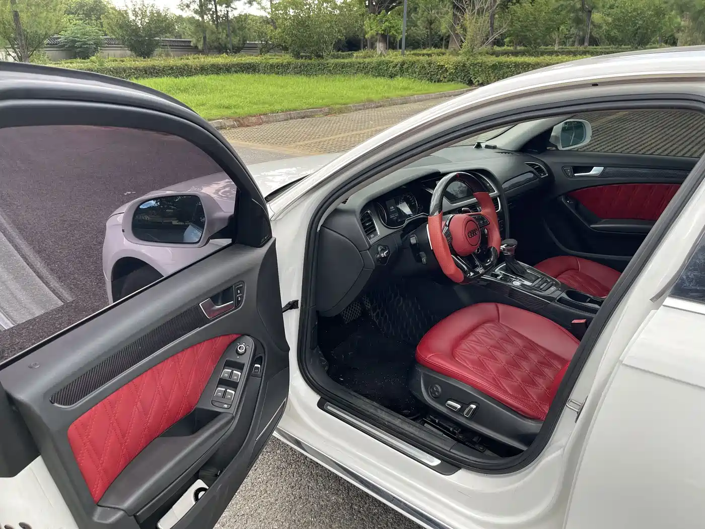Фото 10 - Audi A4L