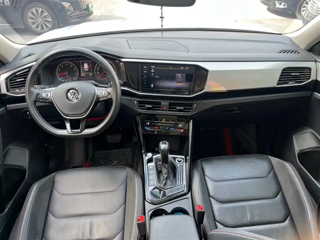 Volkswagen Tayron 2020 330TSI 2WD Luxury Smart Edition фото 8