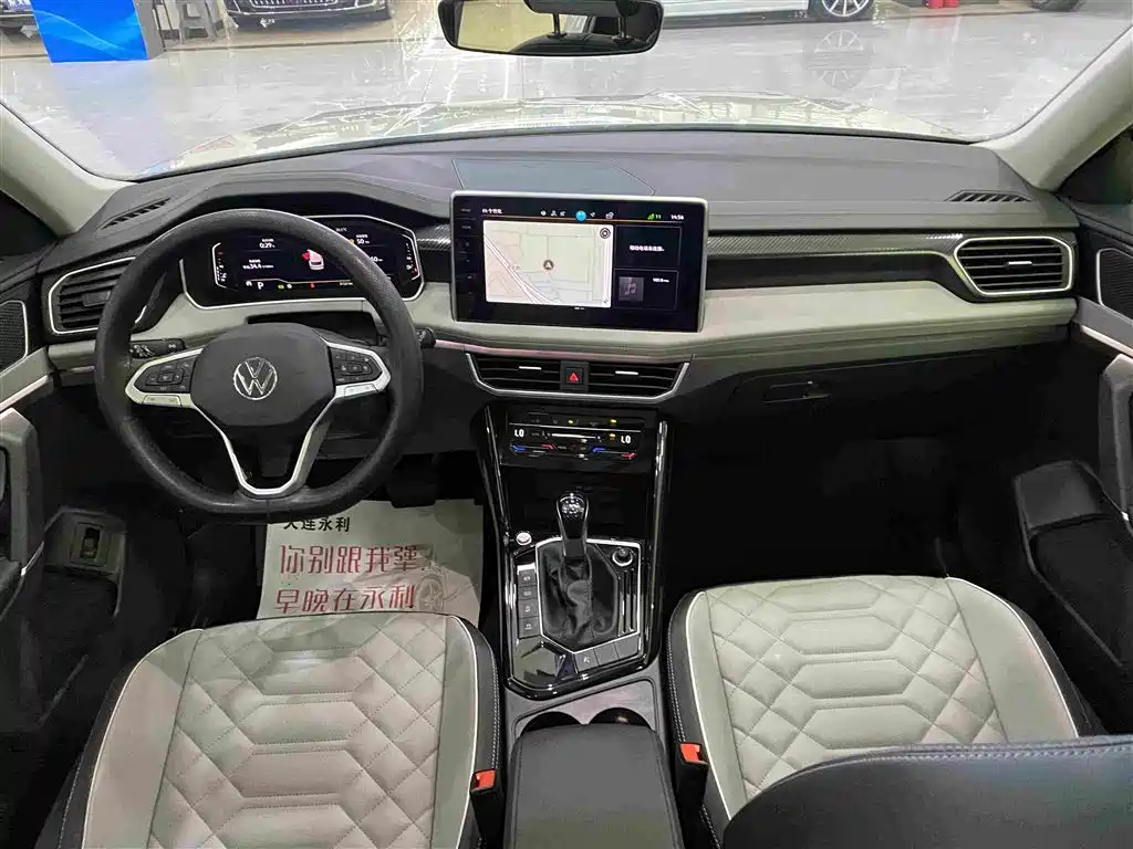 Volkswagen Tayron 2025 2024 330TSI 2WD Luxury Plus Advanced