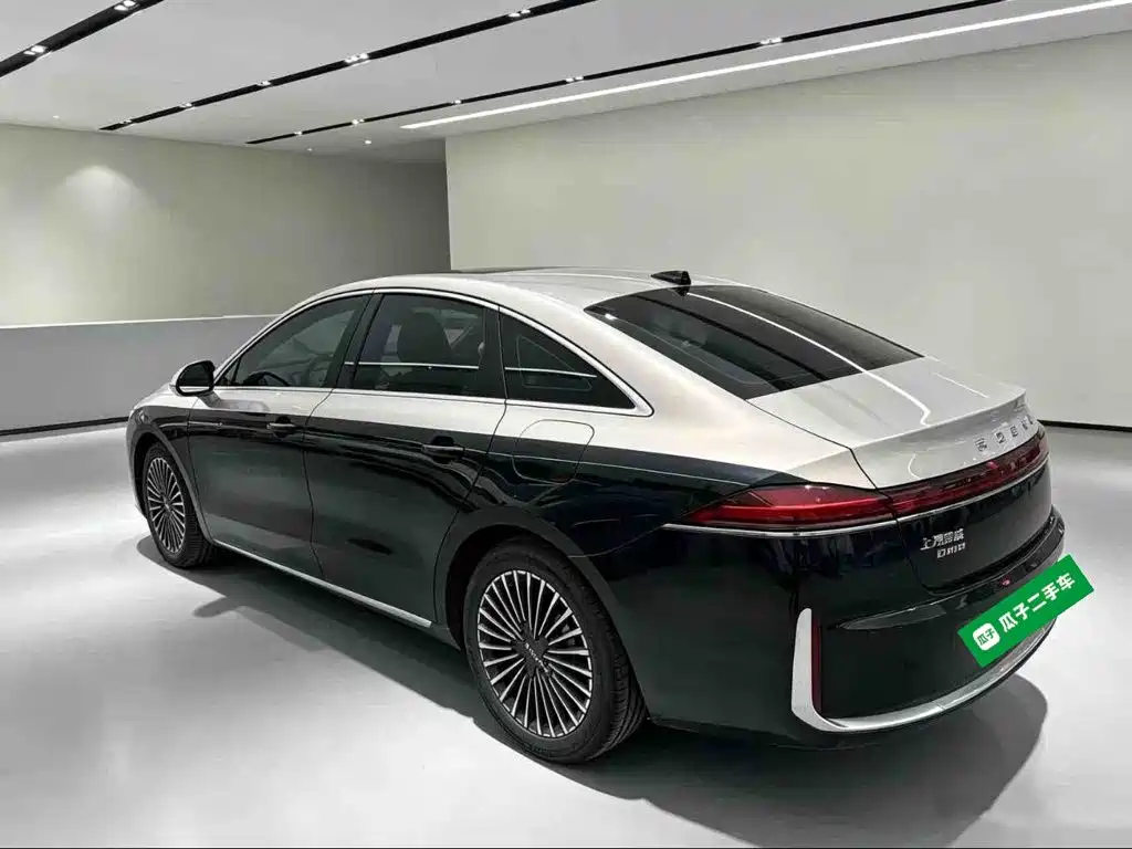 2025 Roewe M7 DMH