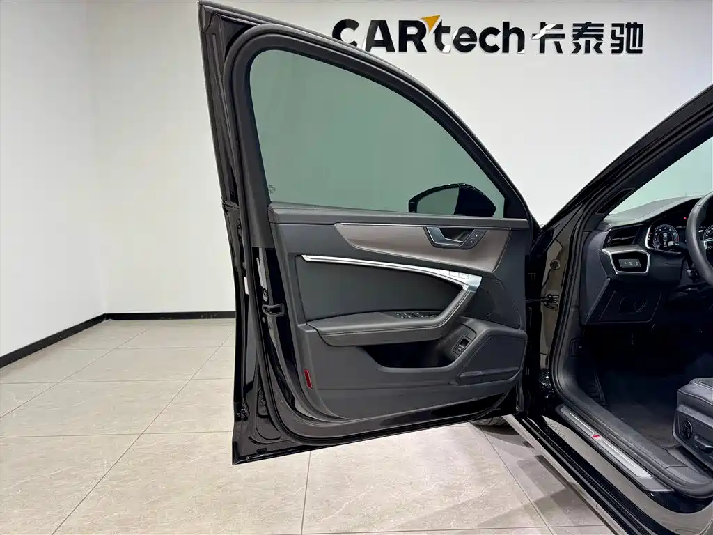 Audi A6L 2021 55 TFSI quattro Premium Dynamic фото 17