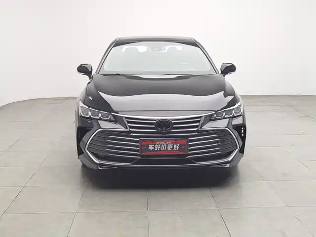 Toyota Avalon 2019 2.5L Touring Premium Edition China VI — фото 3
