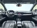 Photo 15 - Audi Q4 e-tron