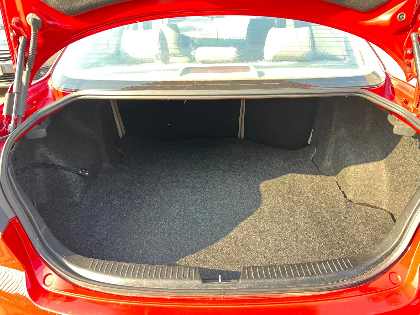 Фото 15 - Mazda 6