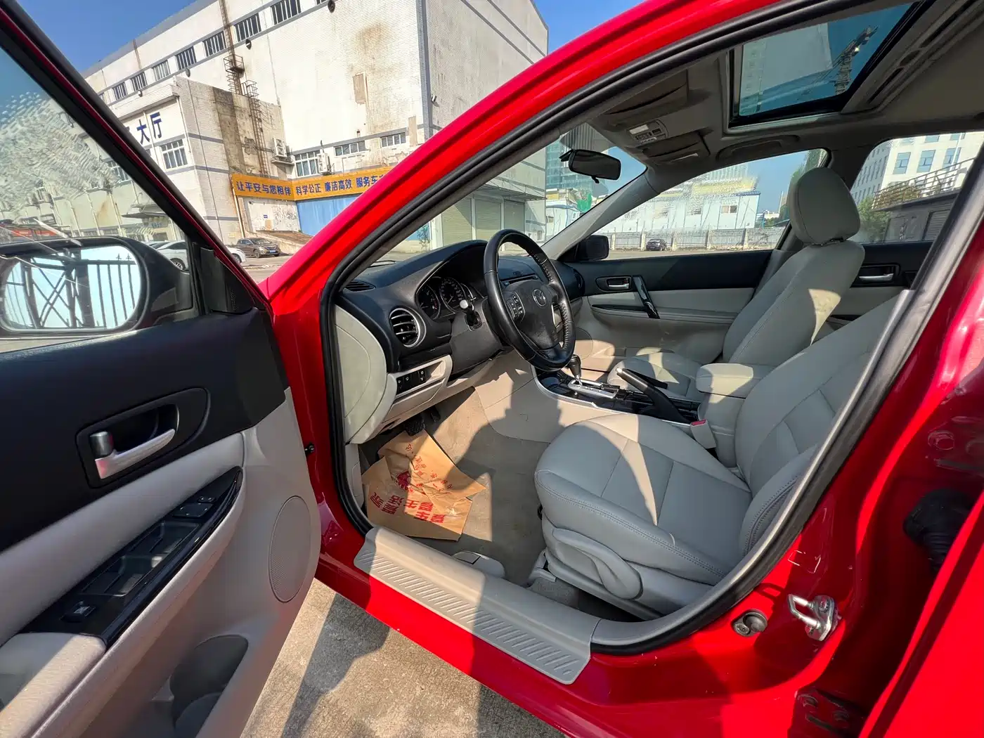 Фото 4 - Mazda 6