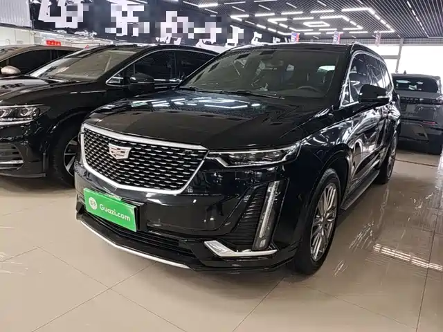 Cadillac XT6 2.0T, 7 мест, моноприводный, Люкс