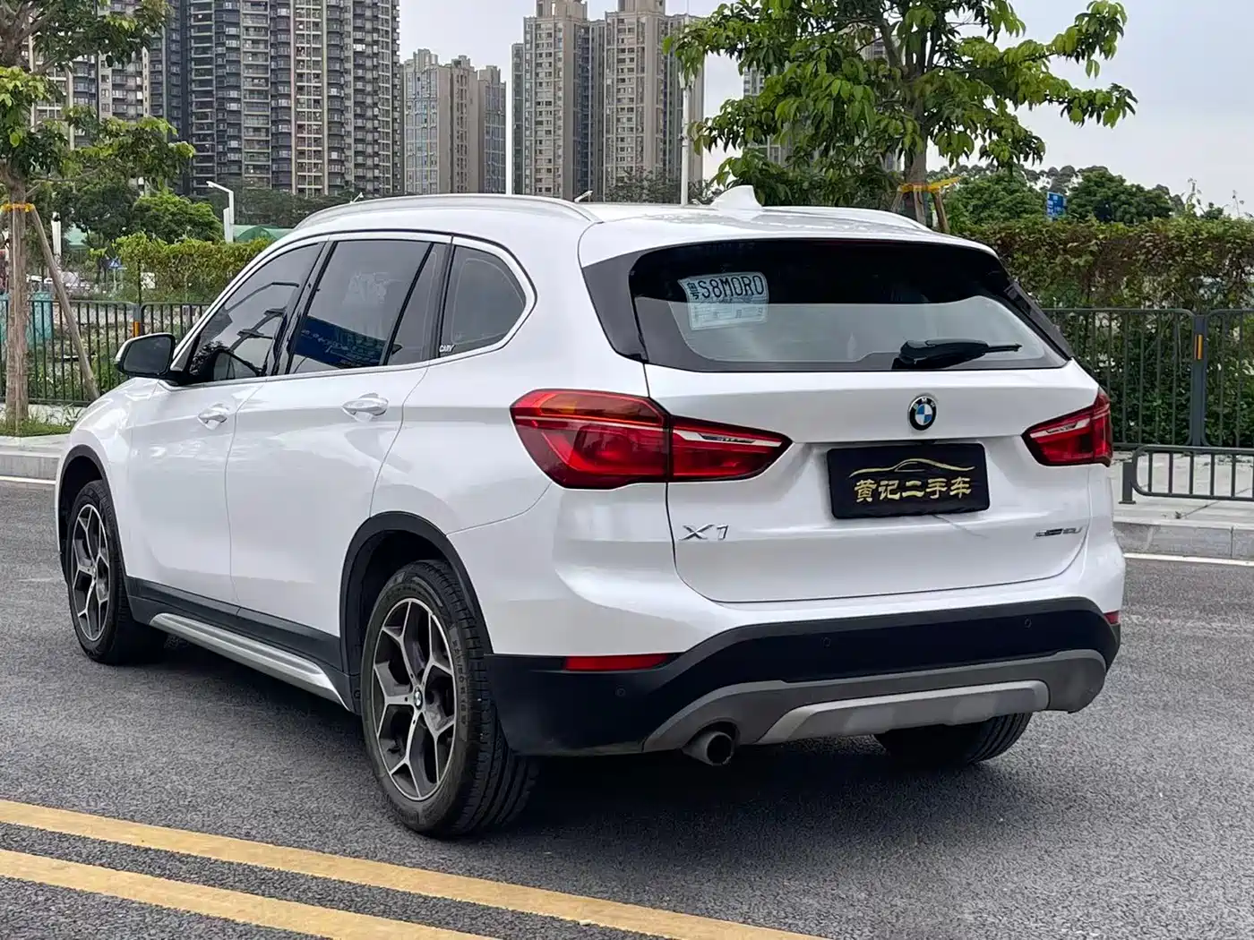 BMW X1 2019 sDrive18Li Premium Model фото 6