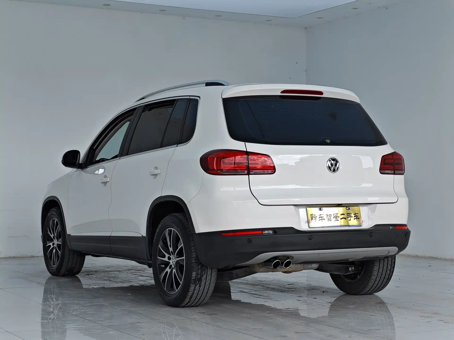 Фото 4 - Volkswagen Tiguan