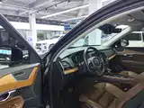 Фото 4 - Volvo XC90
