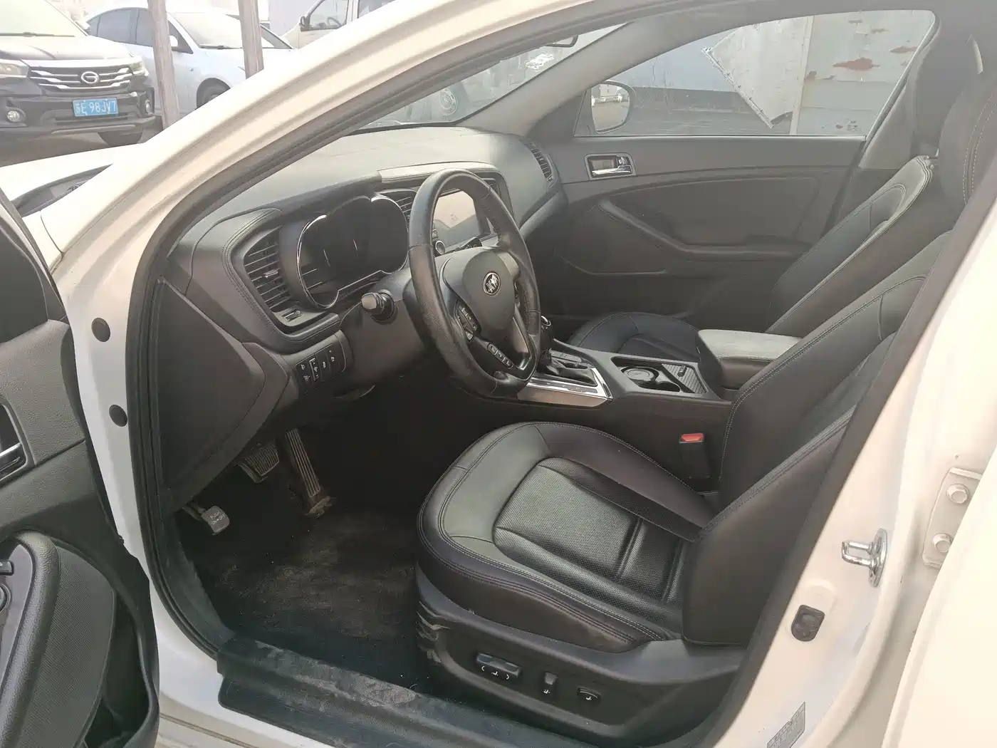 Kia K5 2013 2012 2.0L Automatic DLX
