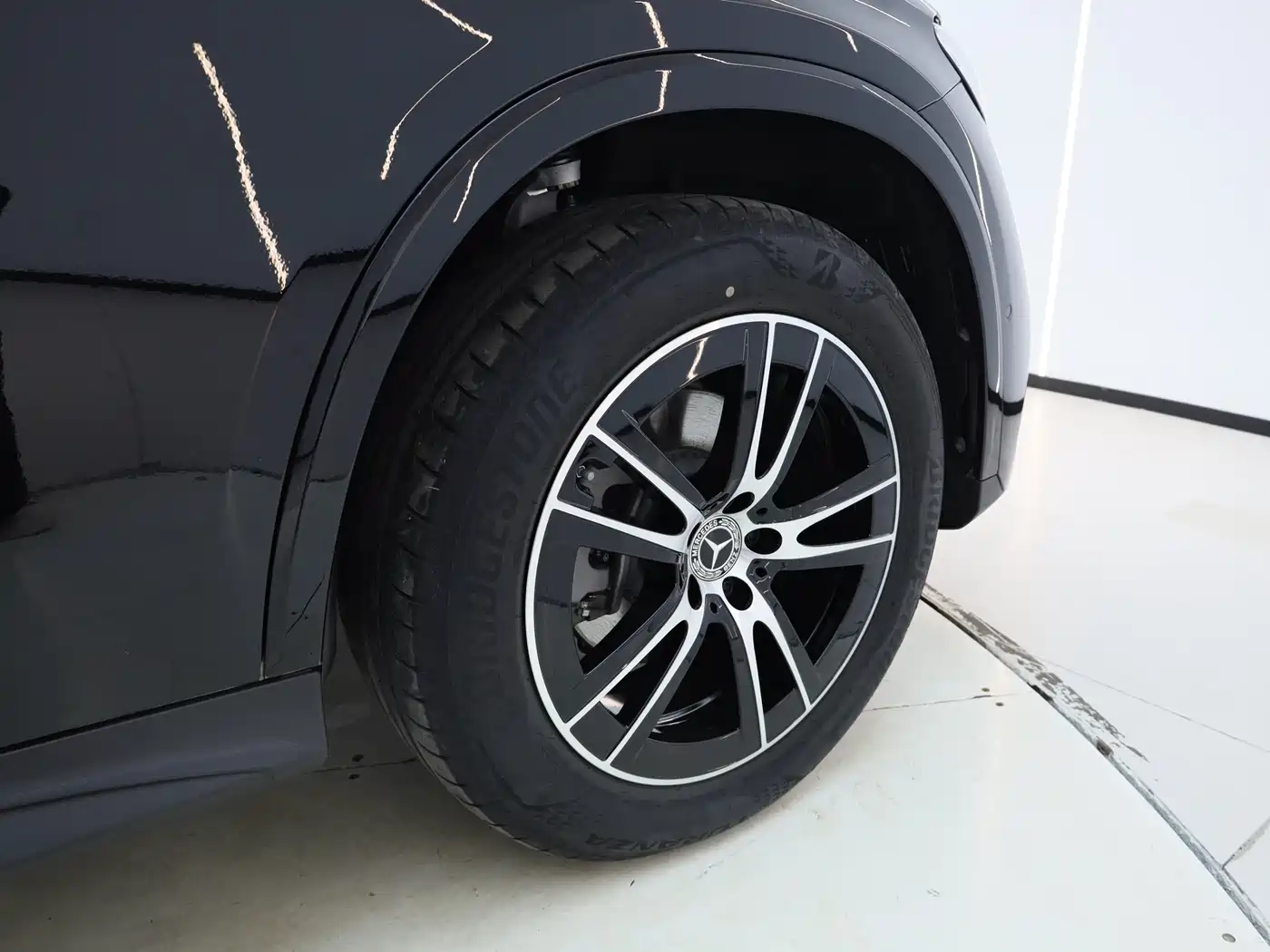 Mercedes-Benz GLC 2025 Facelift GLC 260 L 4MATIC Luxury фото 15