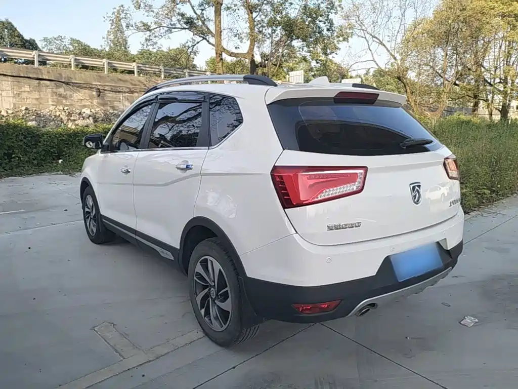 Фото 5 - Baojun 560