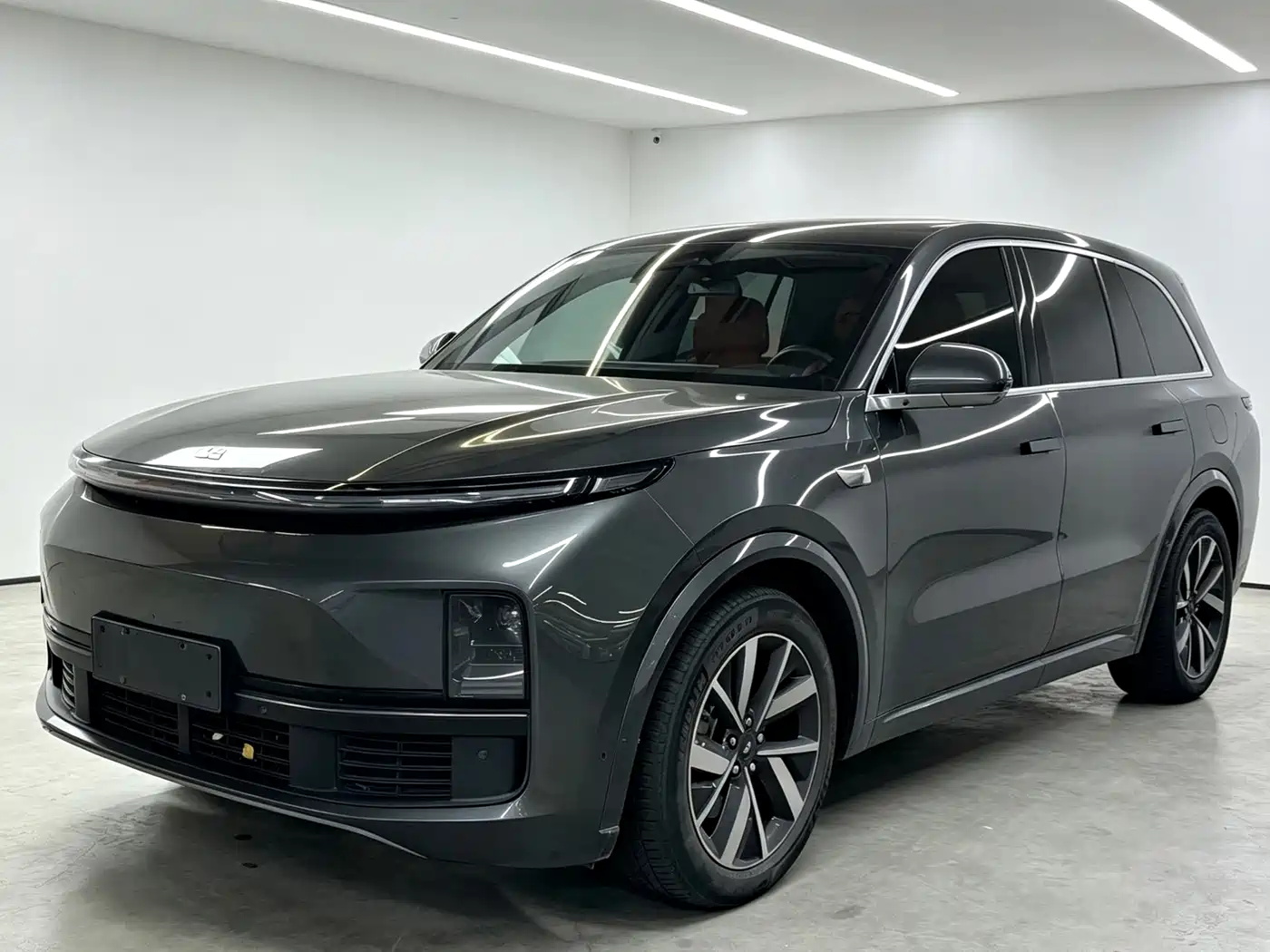 Li Auto Li L8 2023 — пригон из Китая