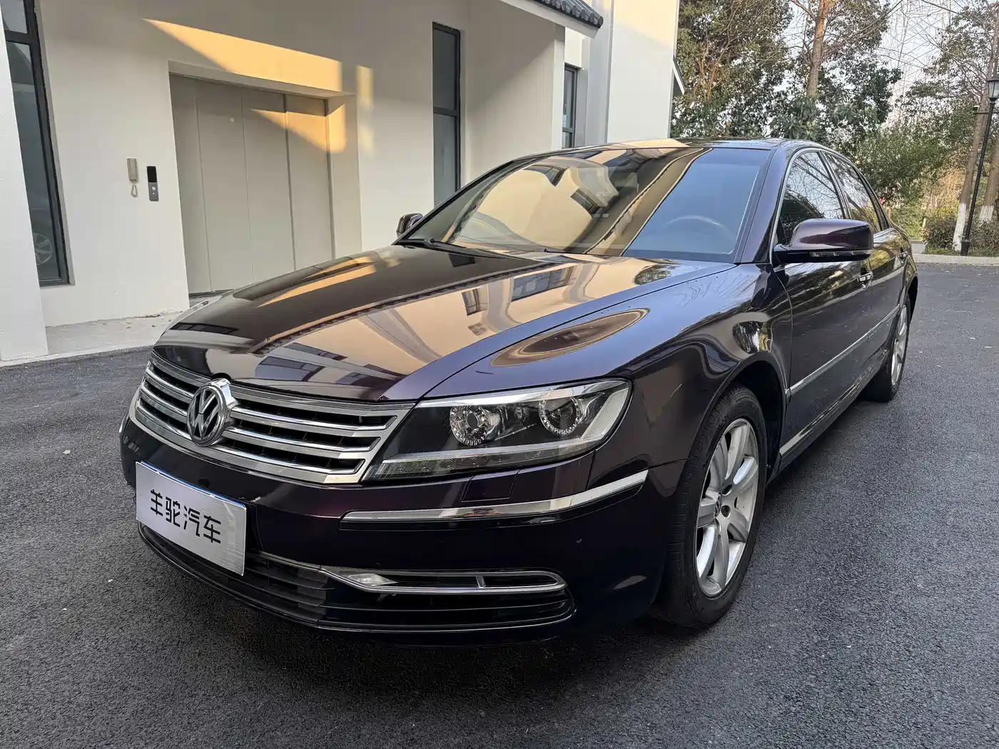 Volkswagen Phaeton 2011 3.6L V6 5-Seater Extended Comfort фото 4
