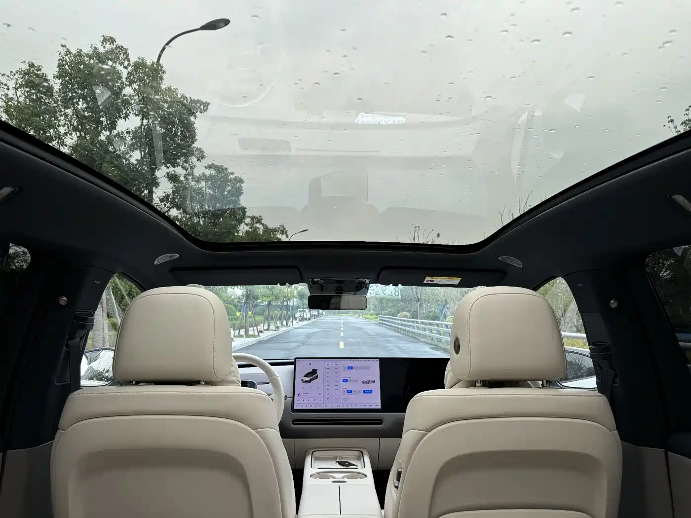 Li Auto i6 2025 2025 4WD Base Model