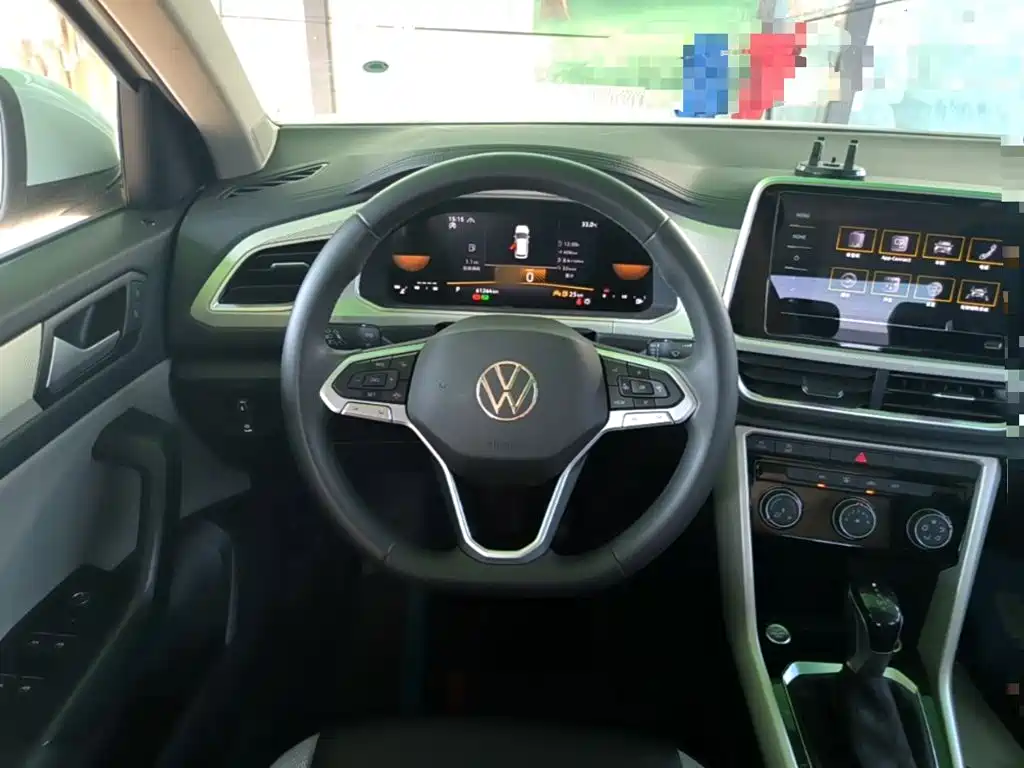 Volkswagen T-Roc, миниатюра 11