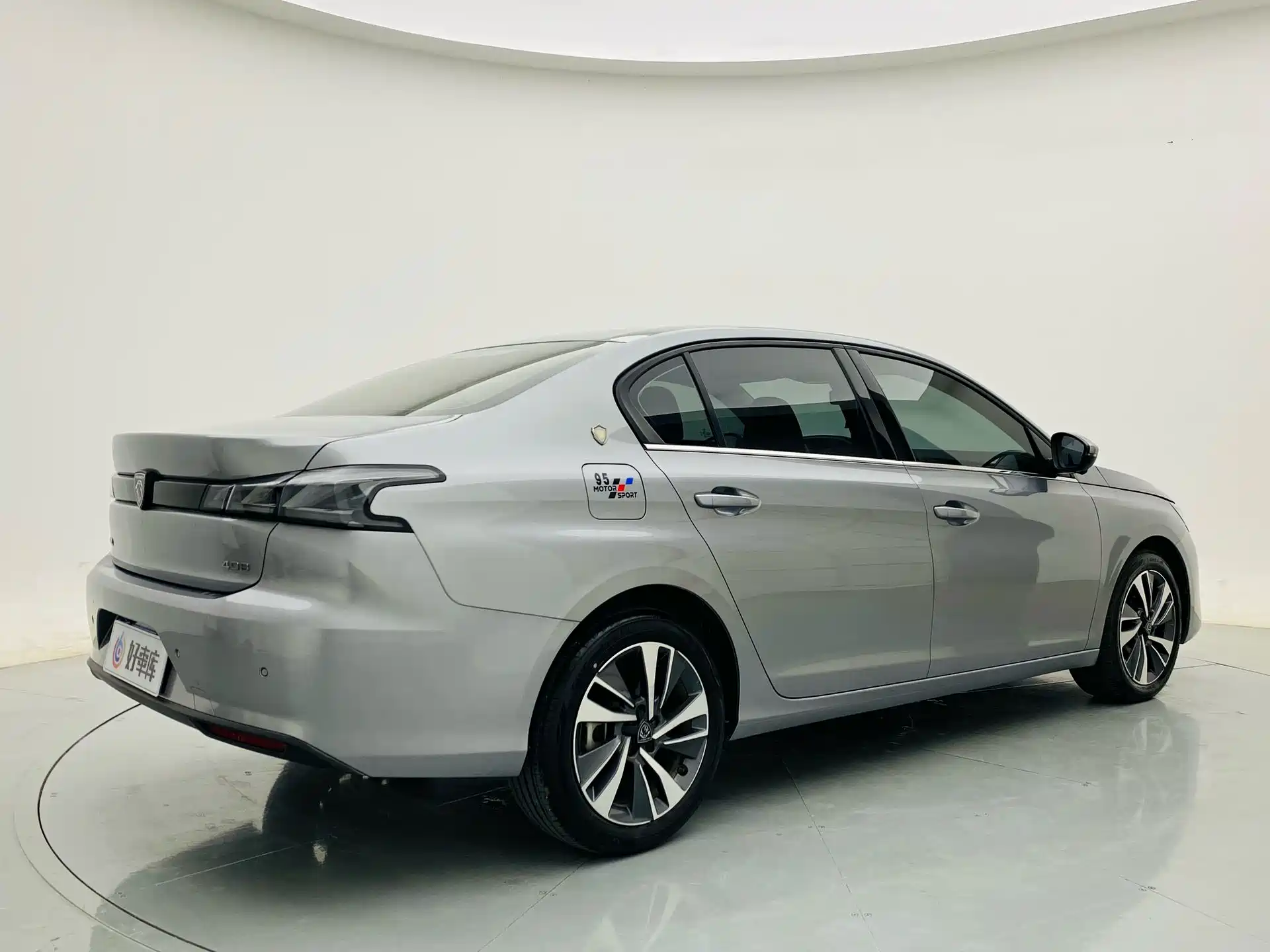 Фото 5 - Peugeot 408