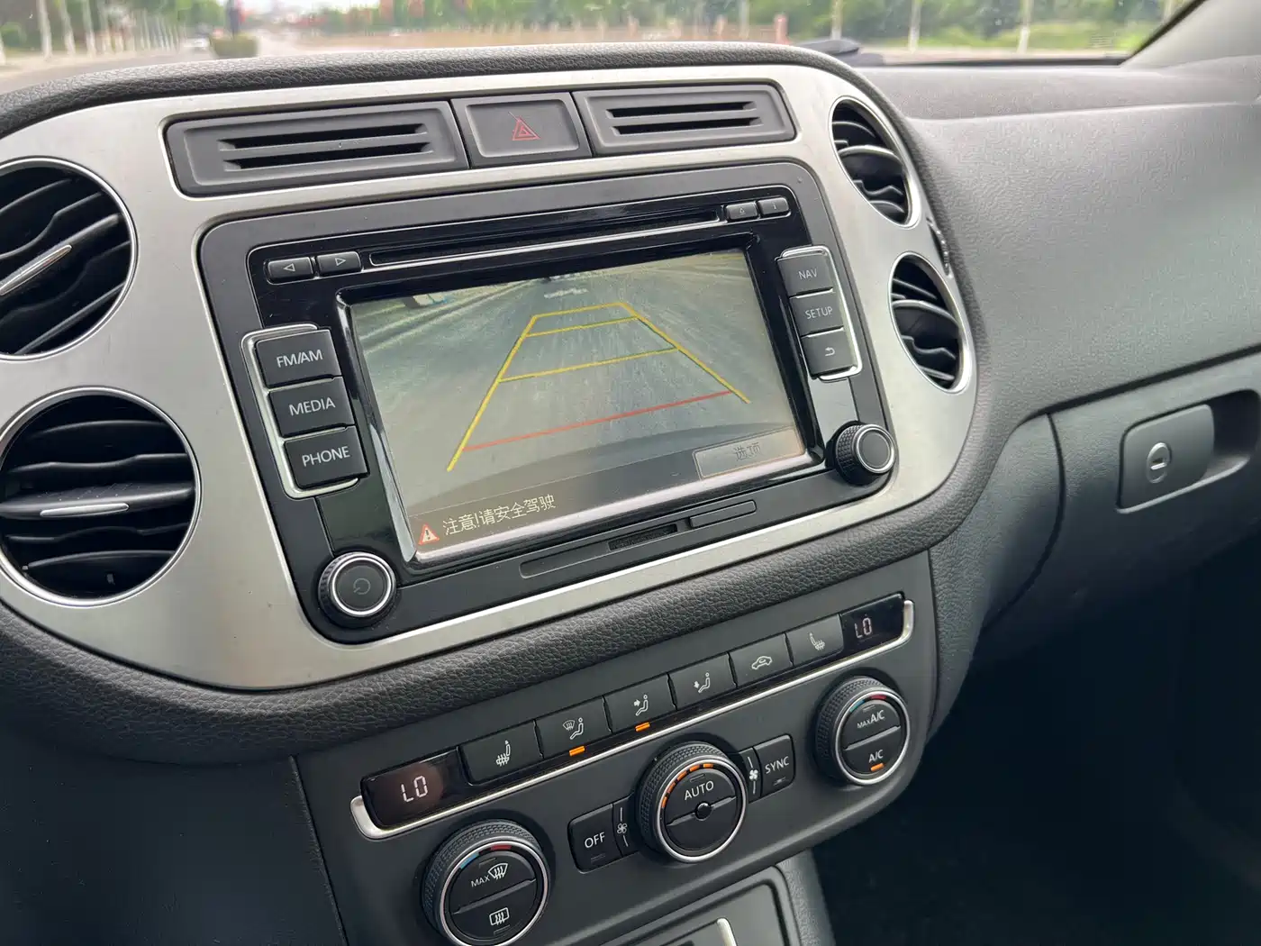 Volkswagen Tiguan 2015 1.8TSI Automatic 2WD Highline фото 20
