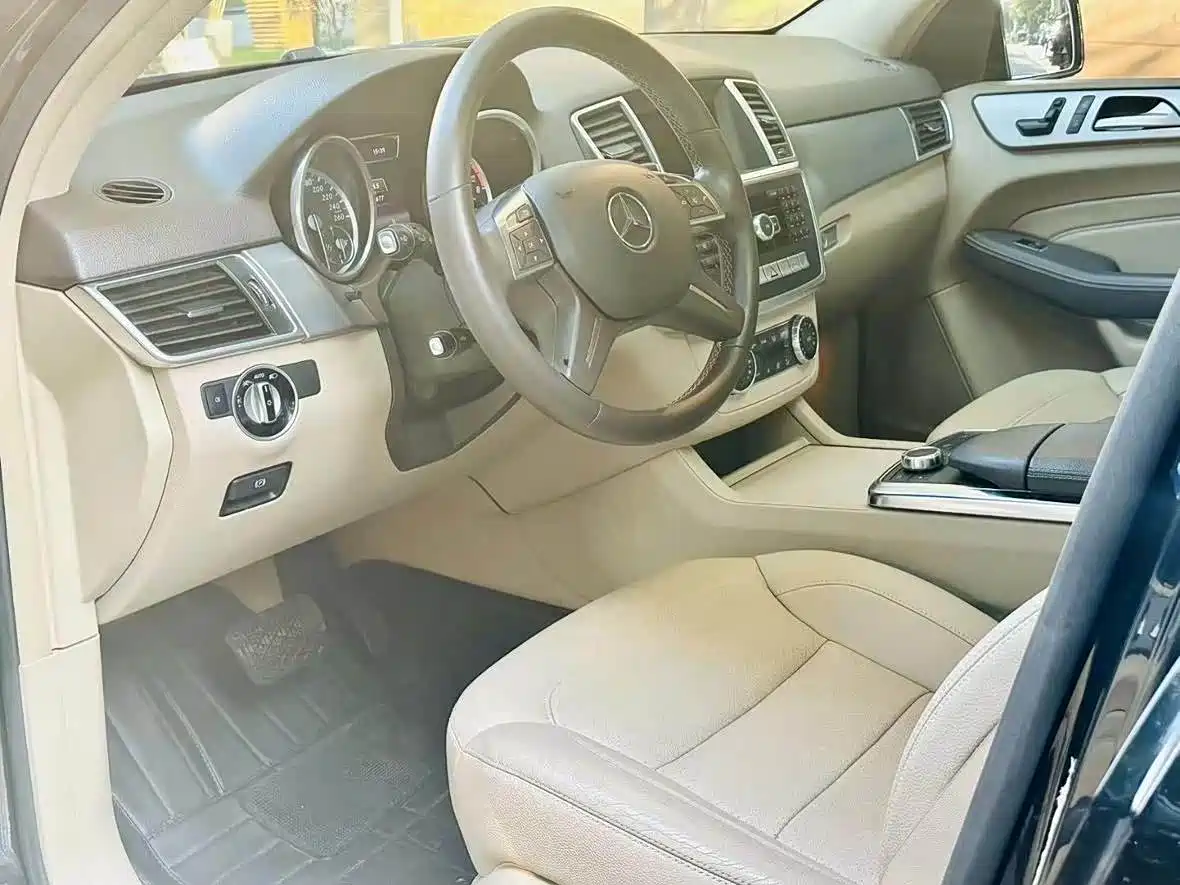 Mercedes-Benz M-Class 2015 ML 320 4MATIC фото 5