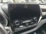 صورة 17 - Toyota Highlander
