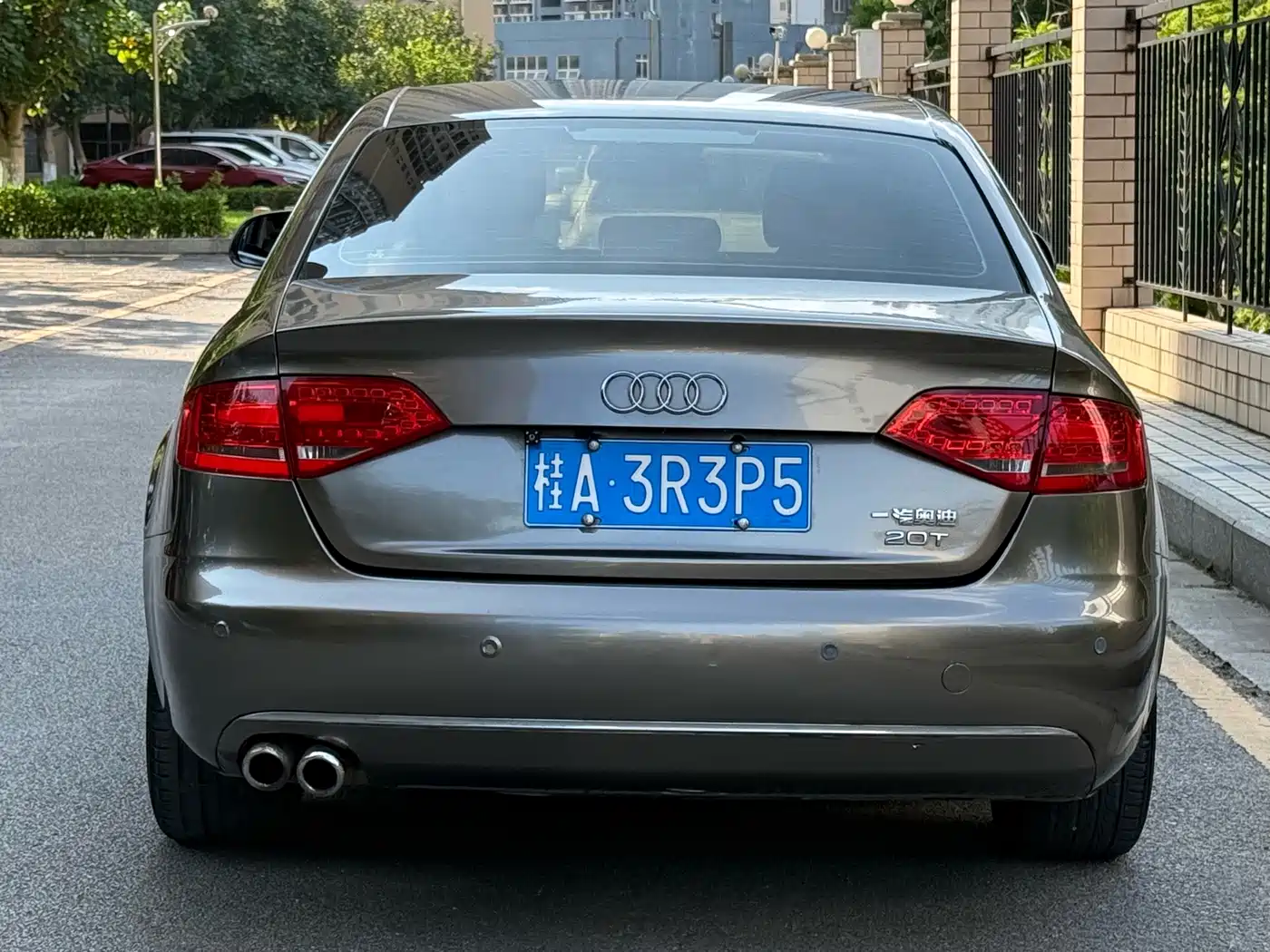 Audi A4L 2011 2009 2.0 TFSI Luxury
