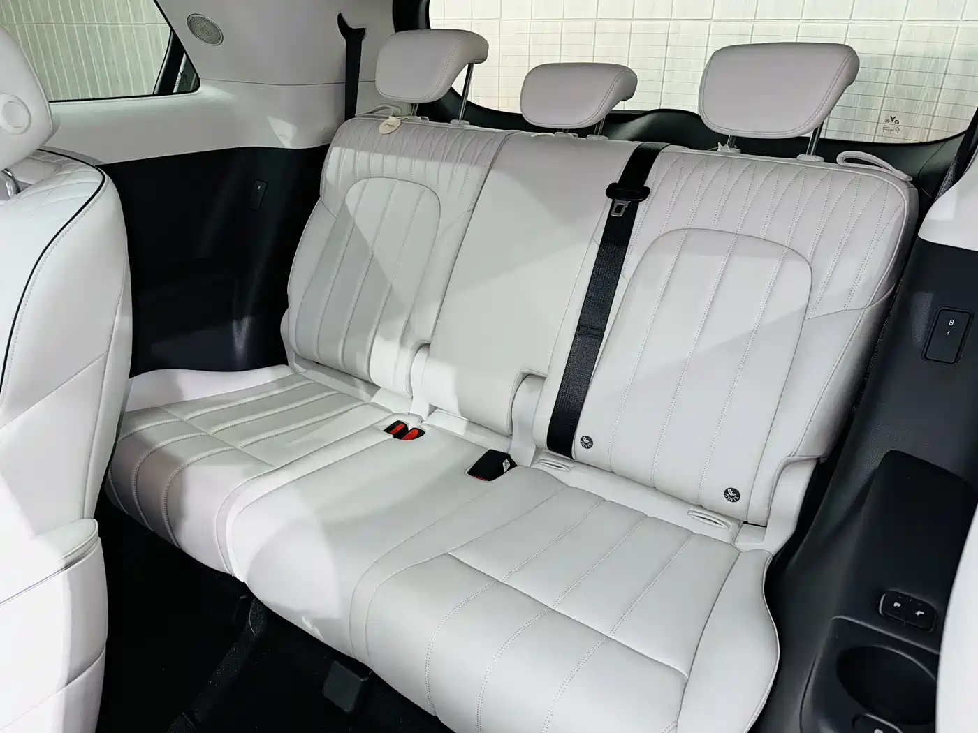 Voyah Auto Voyah Dreamer 2025 PHEV AWD Flagship Qian Kun Edition фото 12