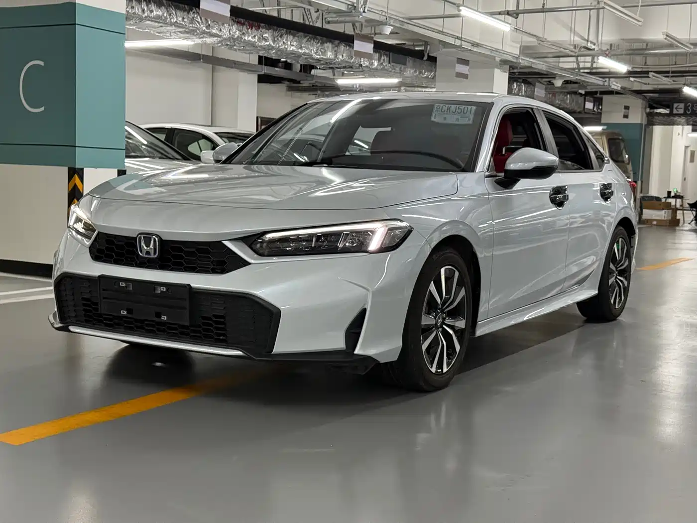 Honda Civic 2025 2.0L e:HEV Hybrid Plus фото 2
