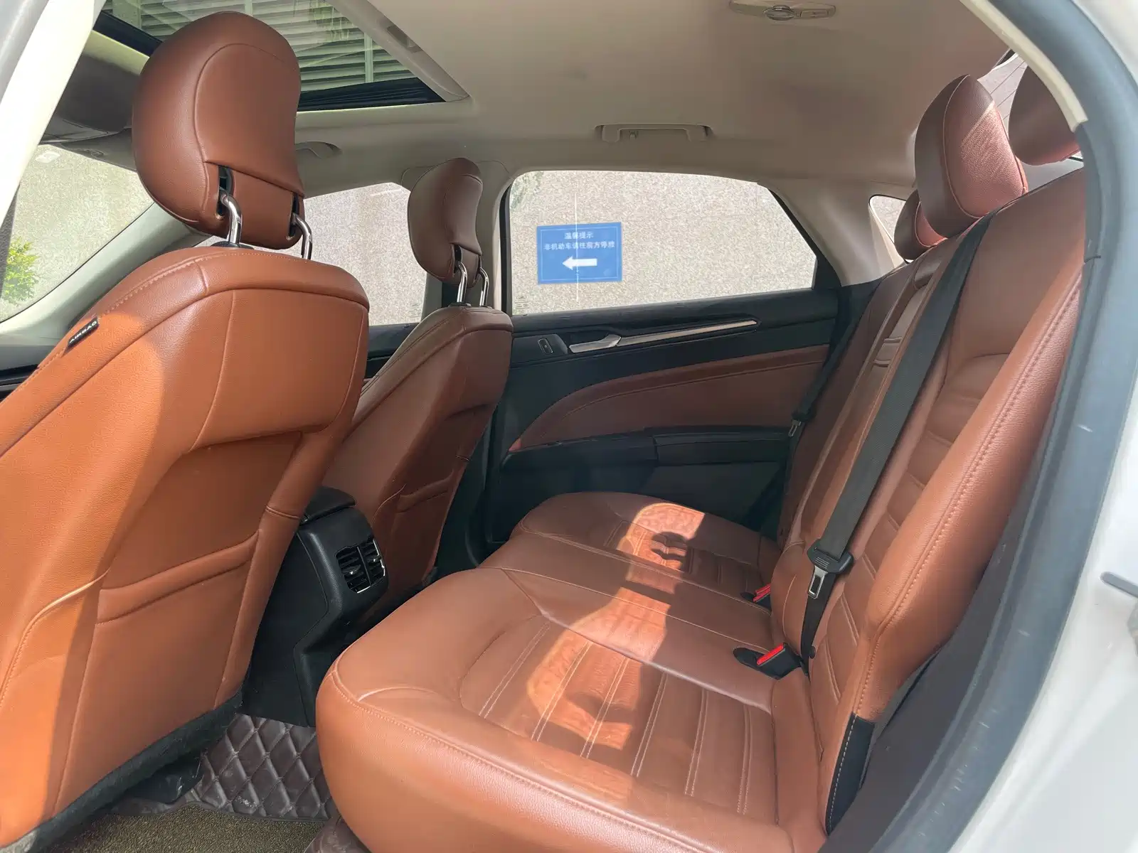 Фото 5 - Ford Mondeo