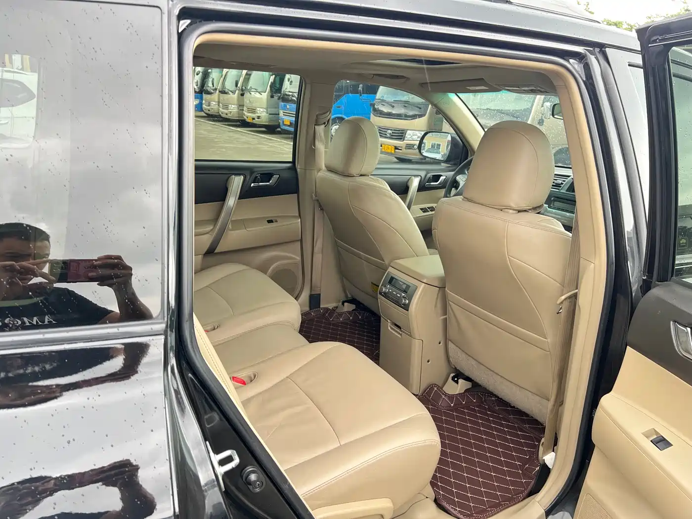 Toyota Highlander 2012 2.7L 2WD 7-Seater Luxury Edition фото 20