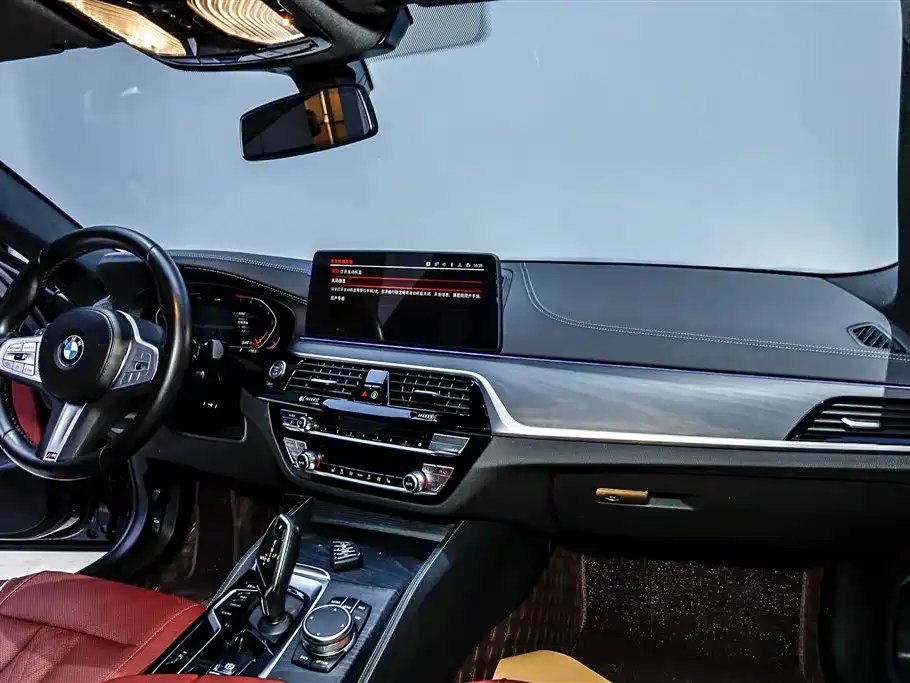 BMW 5 Series 2022 Model Second Facelift 530Li Leading M Sport Package фото 25