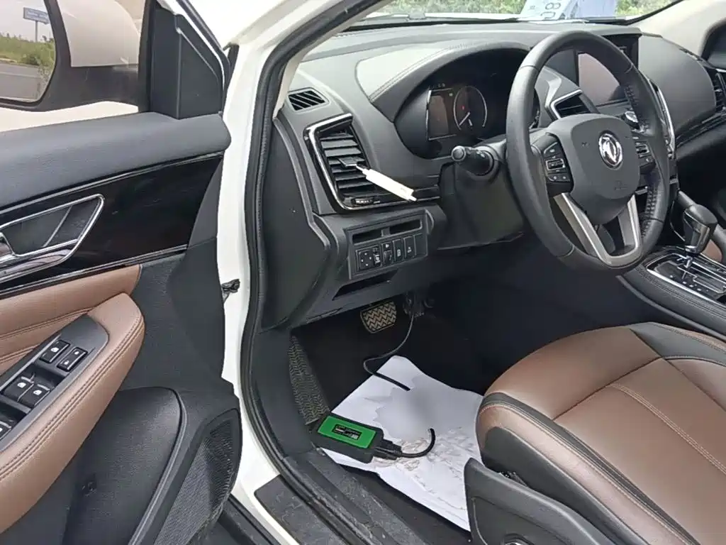 Dongfeng Aeolus Dongfeng Fengshen AX7 2018 2018 Classic 1.6T Auto Luxury