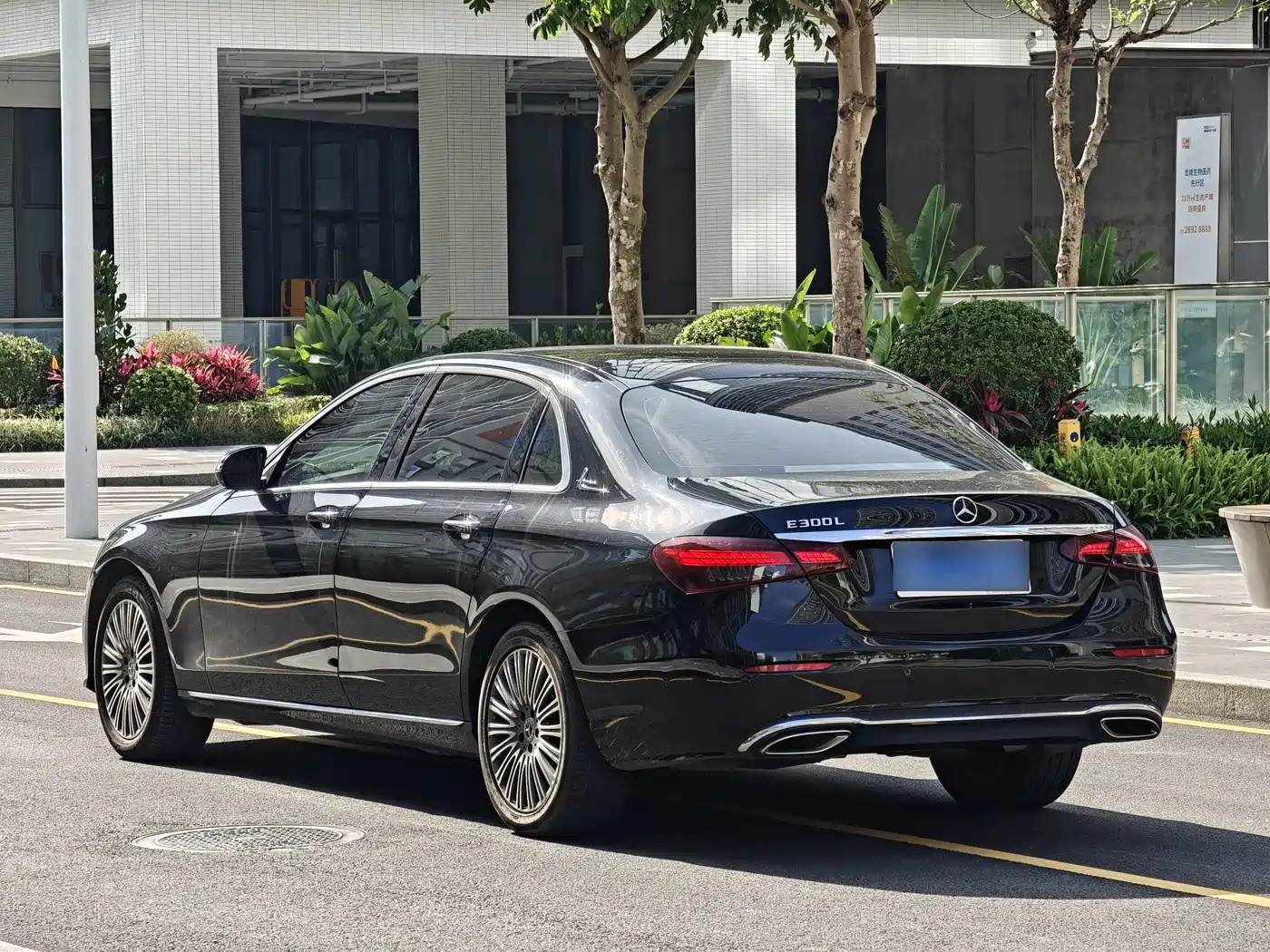 Mercedes-Benz E-Class 2021 E 300 L Fashion фото 7