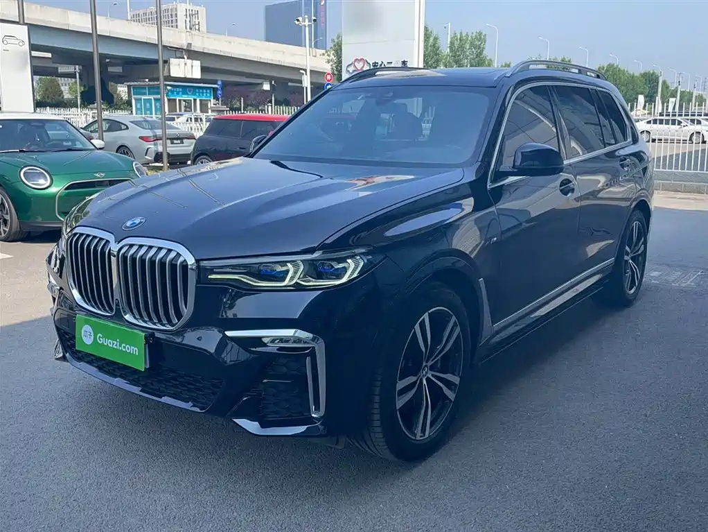 BMW X7 2022 xDrive40i Exclusive M Sport Package фото 2