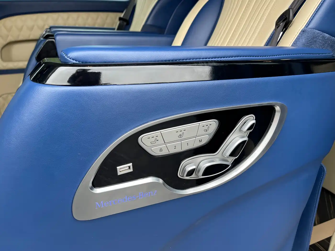 Mercedes-Benz Vito 2020 2.0T Elite Edition (7-seater) фото 15