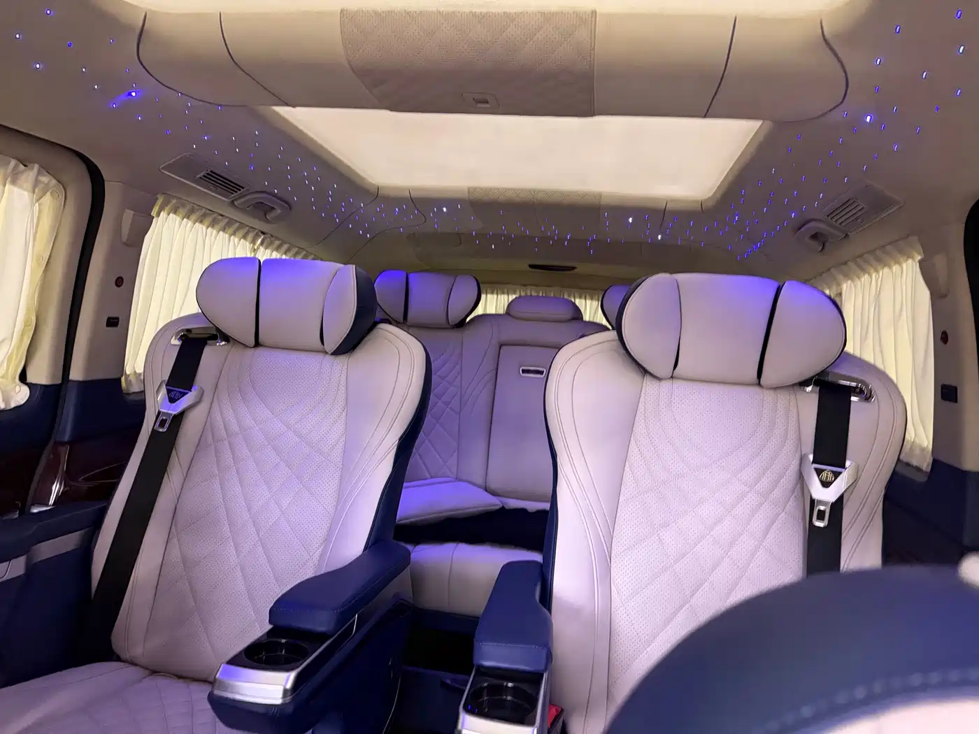 Mercedes-Benz V-Class 2016 V 260 L Premium Long фото 14