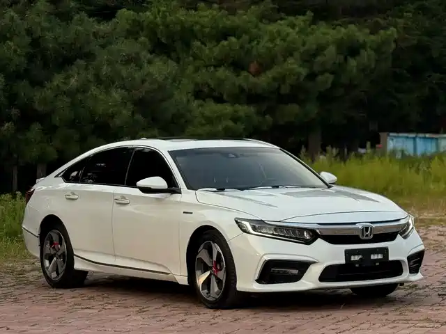 Honda Inspire 2019 Sharp Hybrid 2.0L Pure Fashion China VI