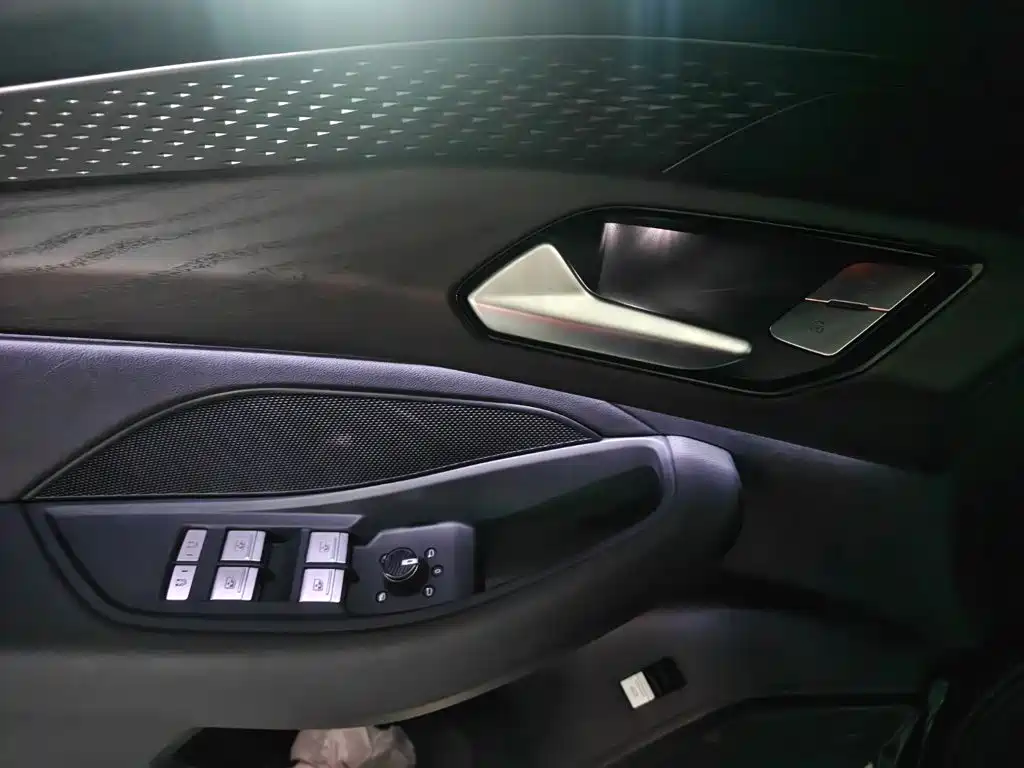Audi Q6 2025 2024 40 TFSI quattro Cloud View Yulin Package 7-seater