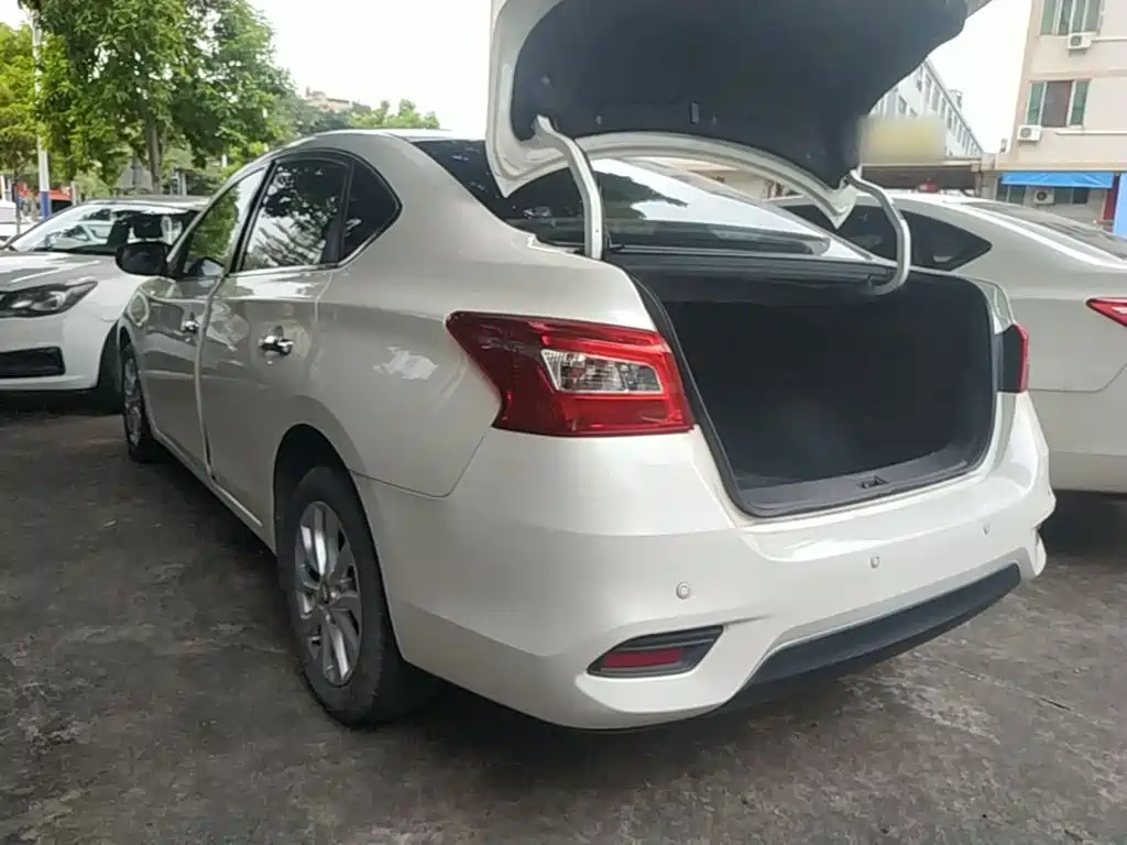 Nissan SYLPHY, миниатюра 5