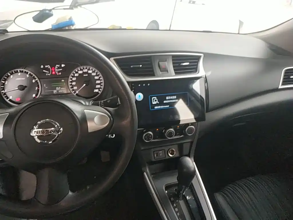 Nissan SYLPHY, миниатюра 10