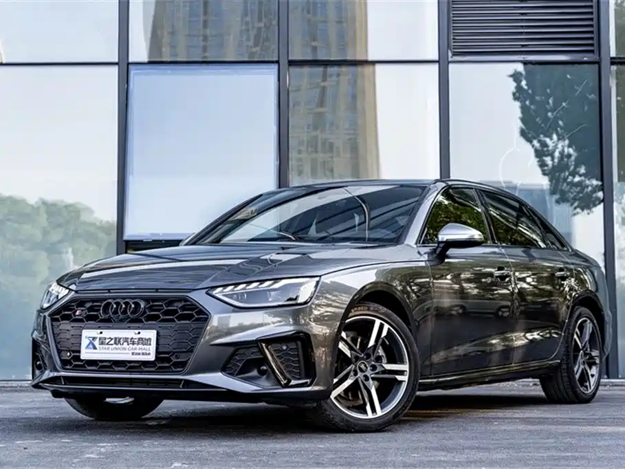 Audi A4L 2022 40 TFSI Luxury Dynamic
