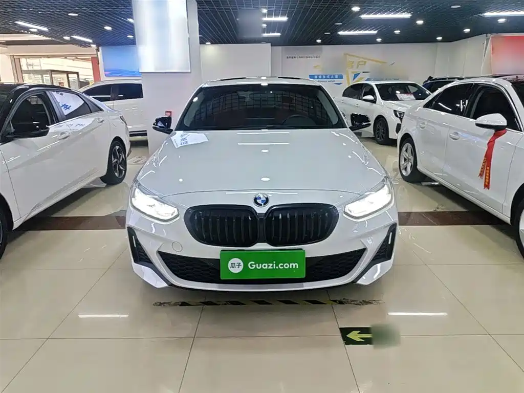BMW 1-SERIES
