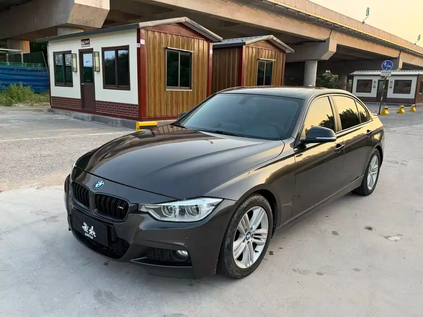 BMW 3 Series 2017 320Li Fashion фото 2