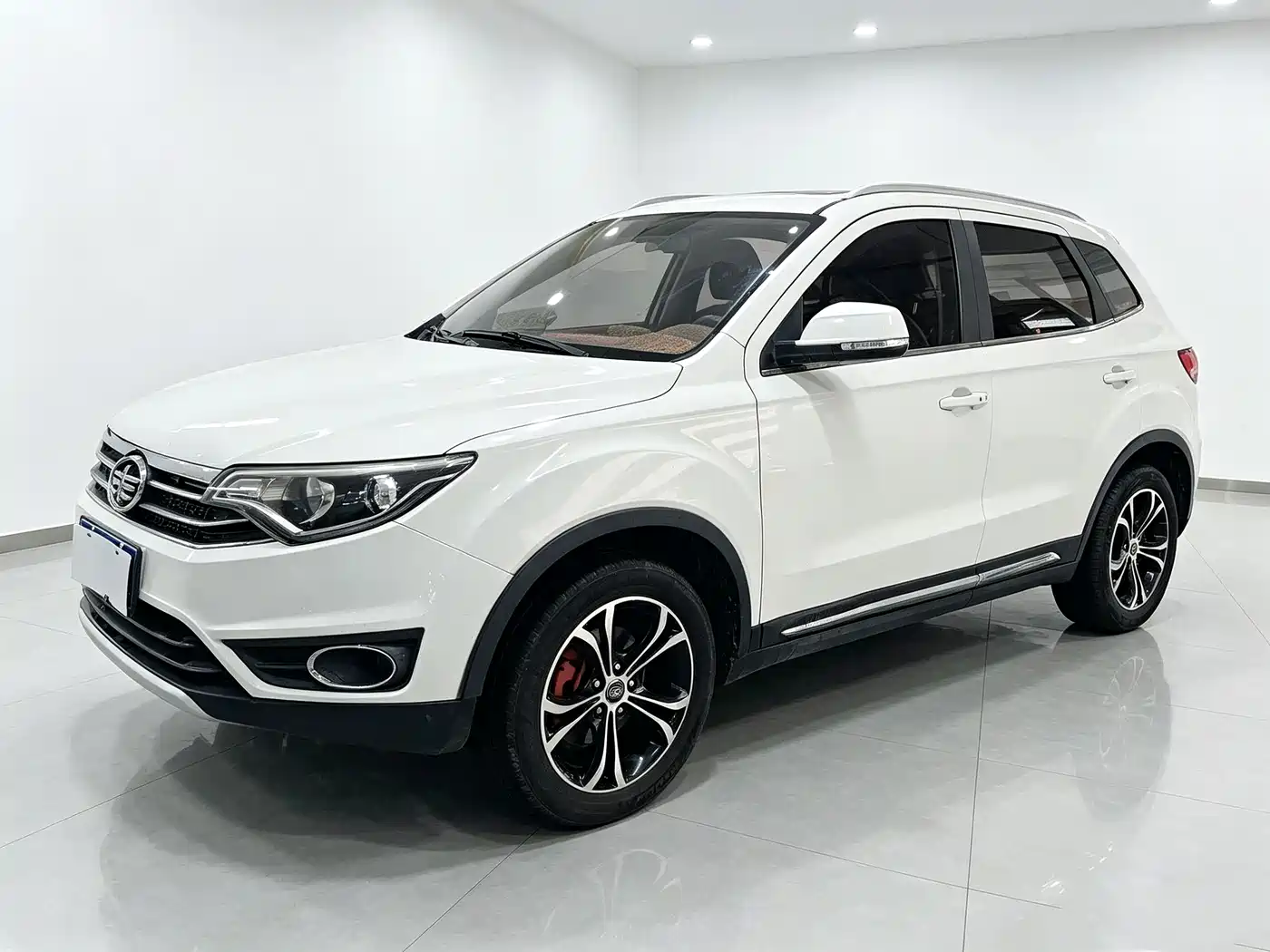 FAW Senya R7 2018 2017 Model 1.6L Automatic Smart