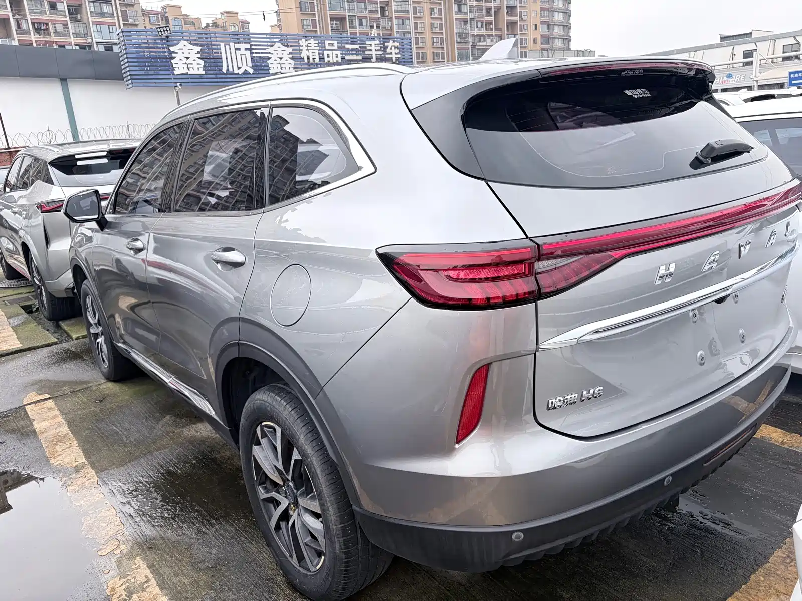 Photo 12 - Haval H6