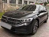 Photo 1 - Volkswagen Sagitar