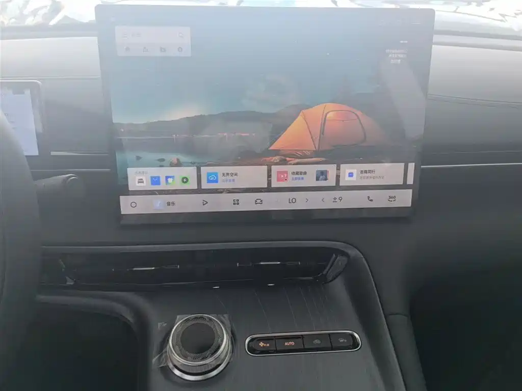Geely Galaxy Galaxy E5 2026 530km Voyager Edition фото 13