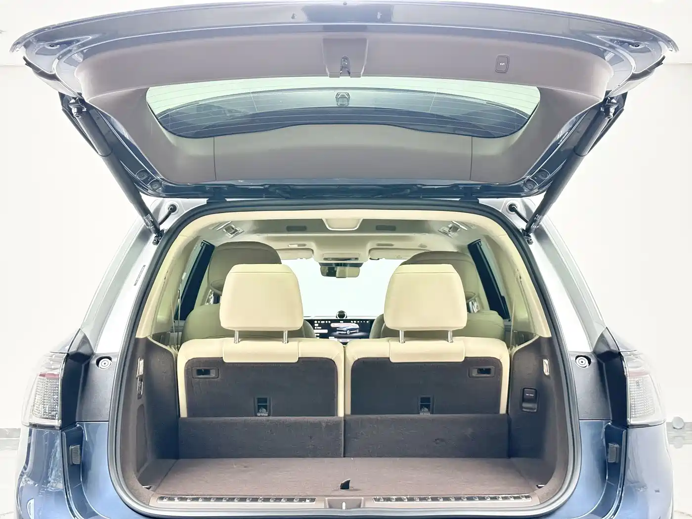 AITO Wenjie AITO M9 2024 Range Extender Ultra 52kWh 6-seater фото 30