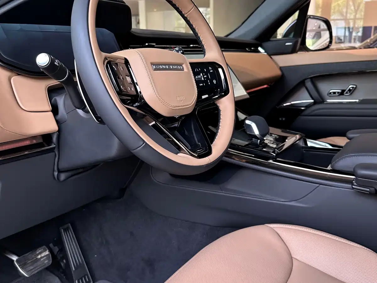 Land Rover Range Rover Sport фото 4