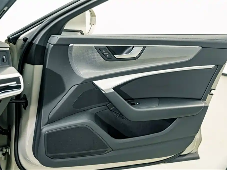 Audi A6L 2019 40 TFSI Luxury Dynamic фото 12