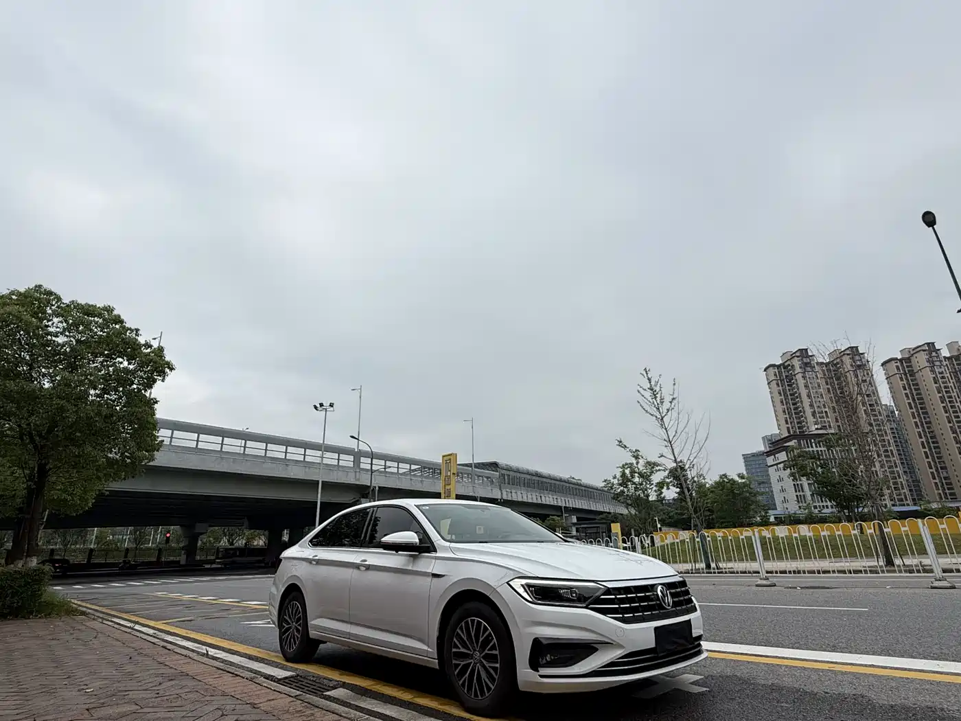 Volkswagen Sagitar 2019 200TSI DSG Comfort Edition China VI фото 3